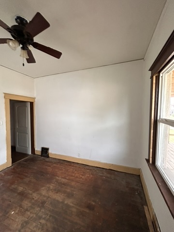 1638 4th St: photo 13