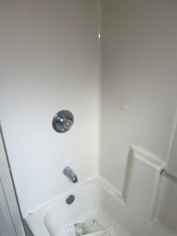 2125 68th St: photo 9