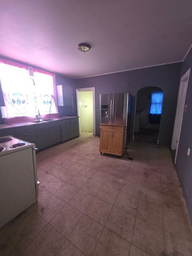 1143 E William St: photo 43