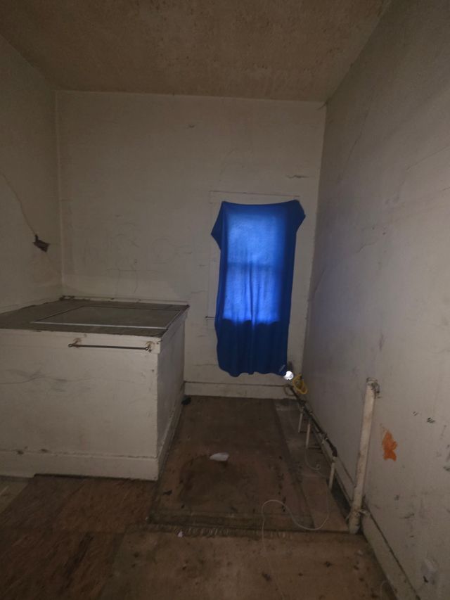 1143 E William St: photo 62