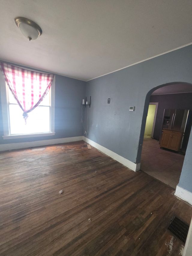 1143 E William St: photo 9