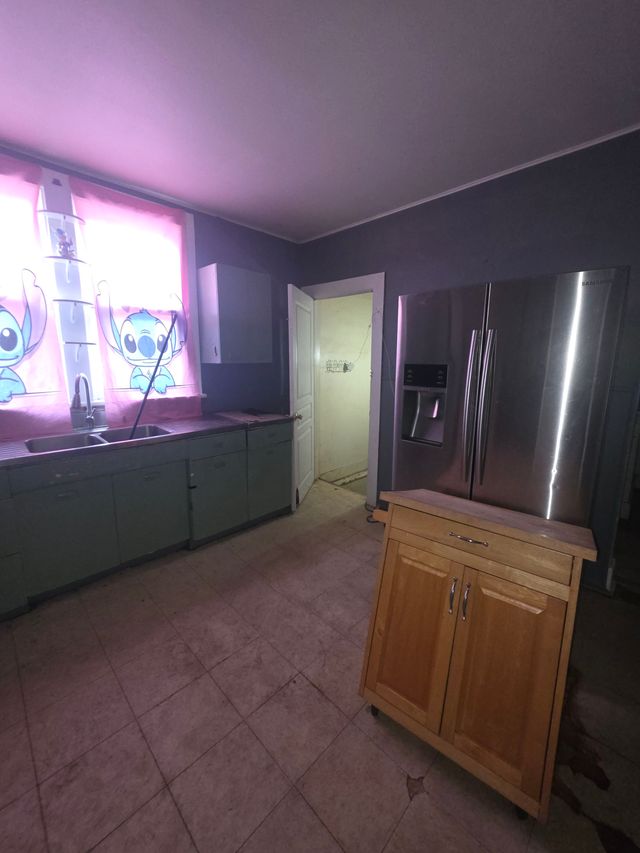 1143 E William St: photo 11