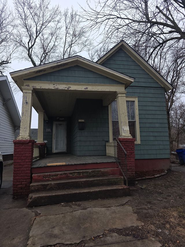 1143 E William St: photo 27