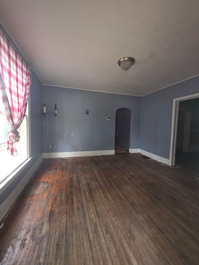 1143 E William St: photo 6