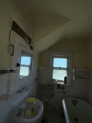 5468 Gilmore Ave: photo 33