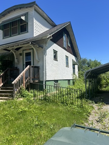 5468 Gilmore Ave: photo 2