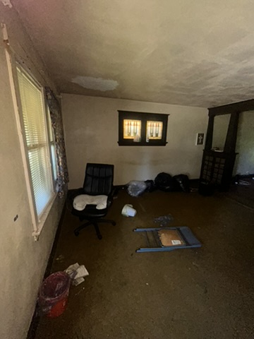 5468 Gilmore Ave: photo 4