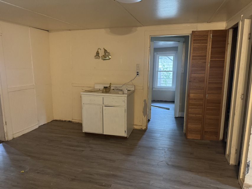 1528 E Lawrence St: photo 23