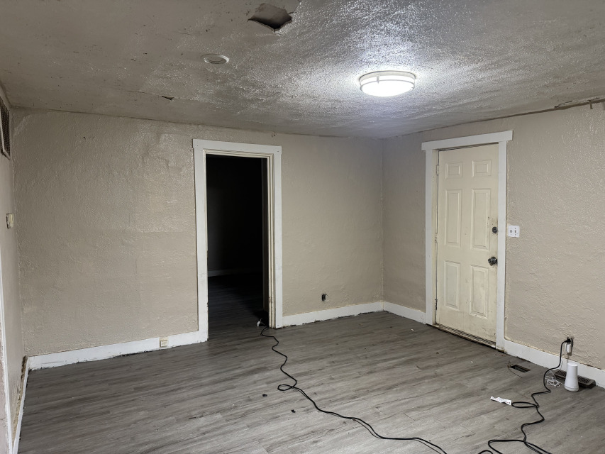 1528 E Lawrence St: photo 7