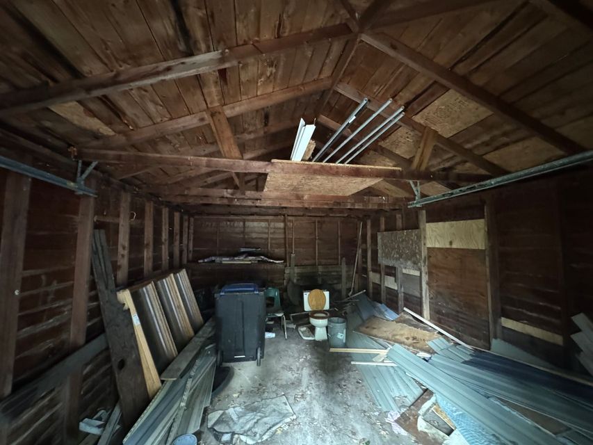 15344 Blackstone St: photo 19