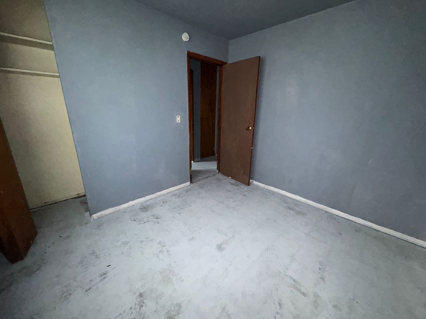 15344 Blackstone St: photo 11
