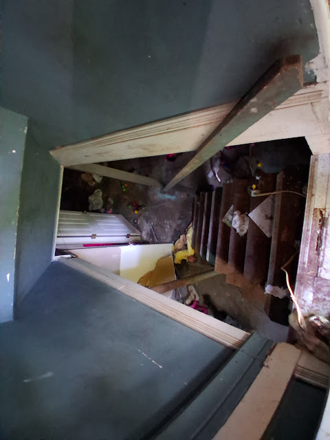 1645 E Walnut St: photo 22