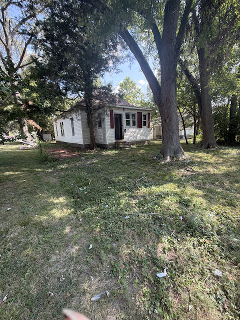 1119 S Brookside Ave: main photo