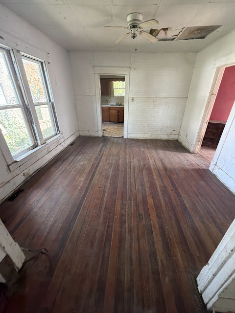 1119 S Brookside Ave: photo 7