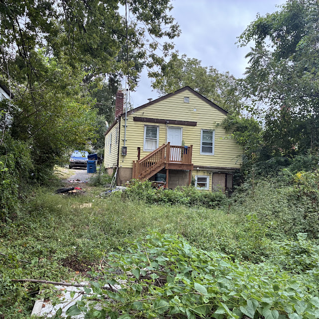 9853 Green Valley Dr: photo 2