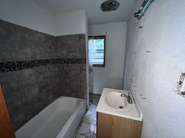 112 N 88th St: photo 12