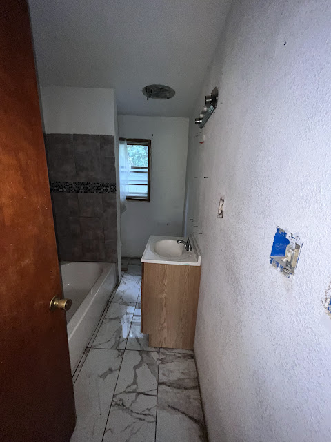 112 N 88th St: photo 21