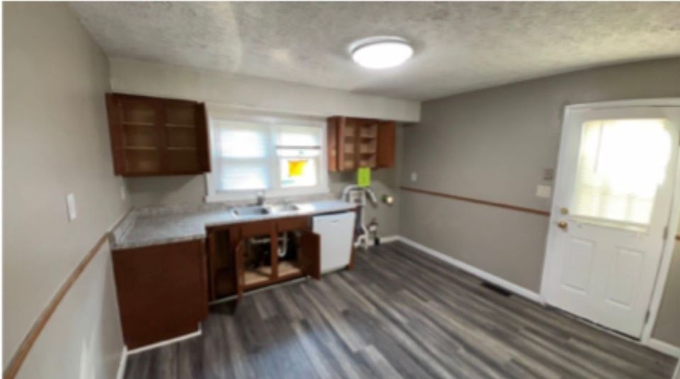 3117 Finley St: photo 5
