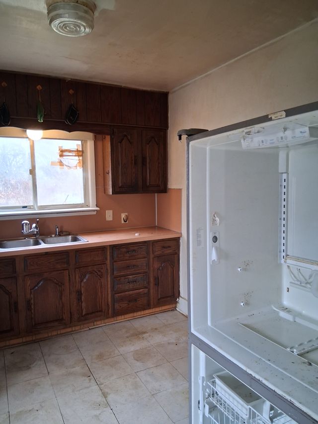 818 E Dewey St: photo 14