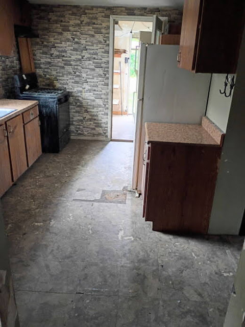 1517 S Branson St: photo 5