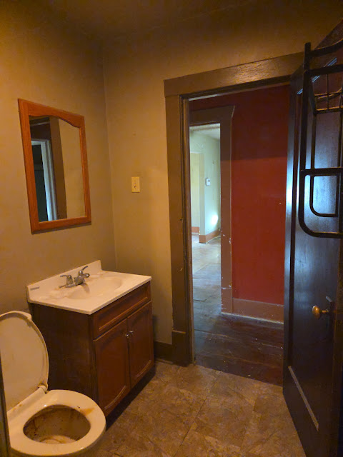 2081 N College St: photo 14