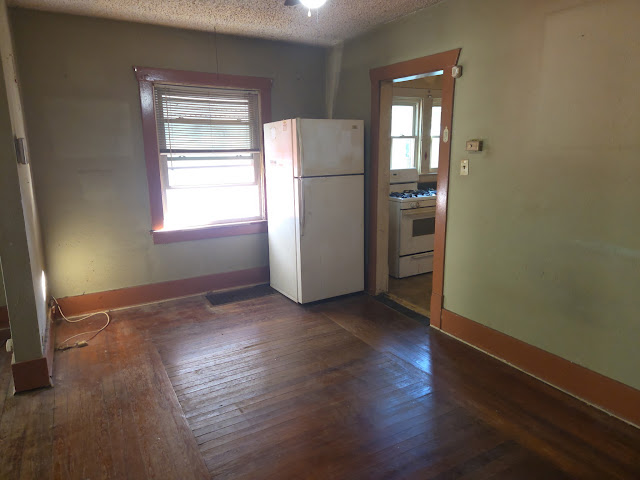 2081 N College St: photo 21