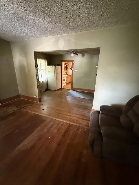 2081 N College St: photo 7