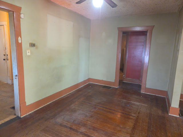 2081 N College St: photo 6