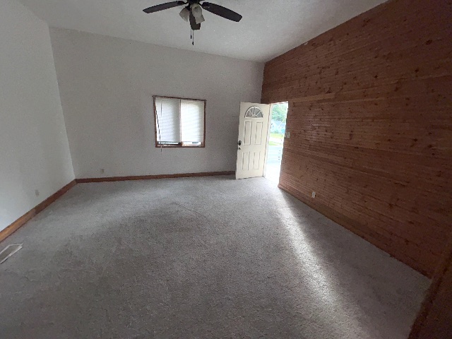 1283 S Illinois St: photo 4