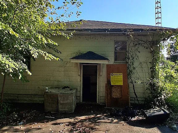 407 W Saint Louis St: photo 3