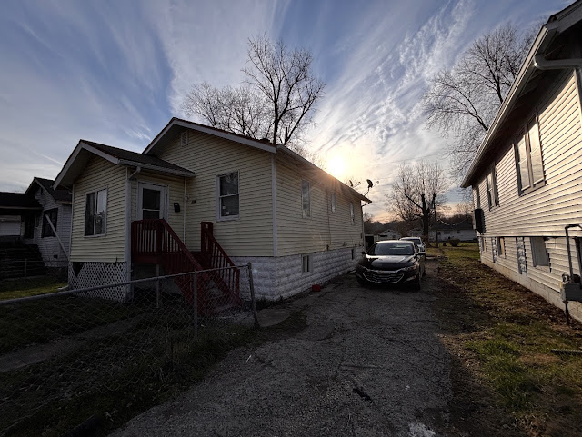 724 N 82nd St: main photo