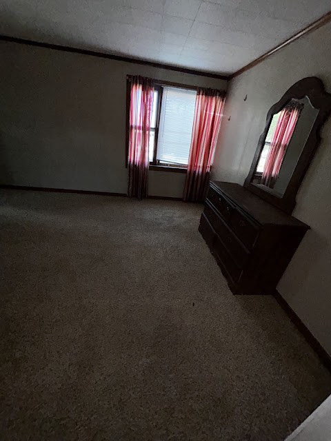 900 S 16th St: photo 74