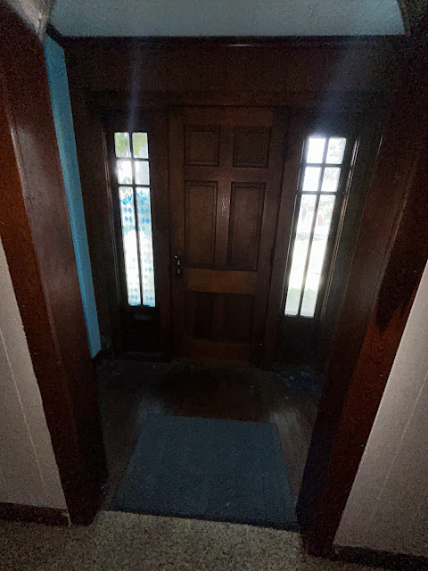 900 S 16th St: photo 7