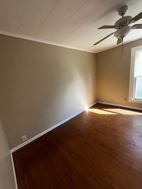 900 S 16th St: photo 9