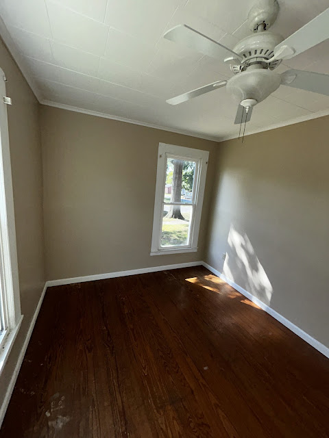 900 S 16th St: photo 10