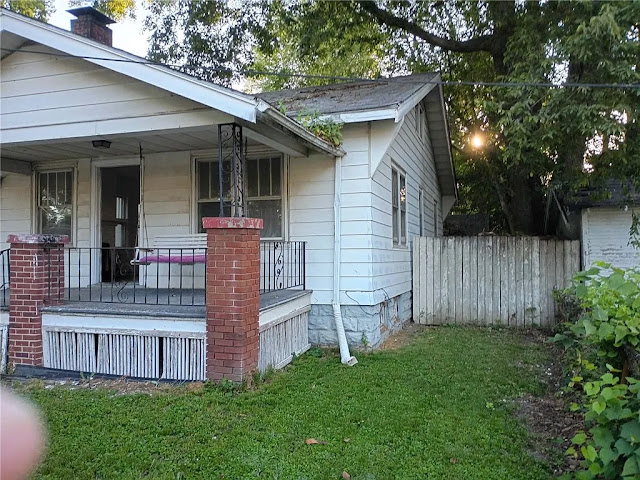 138 S 18th St: photo 4