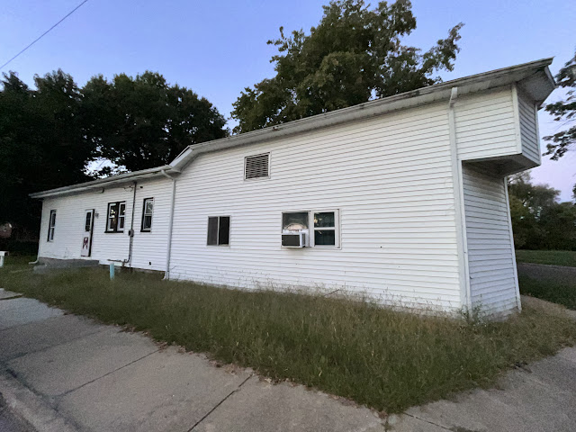 351 N 26th St: main photo
