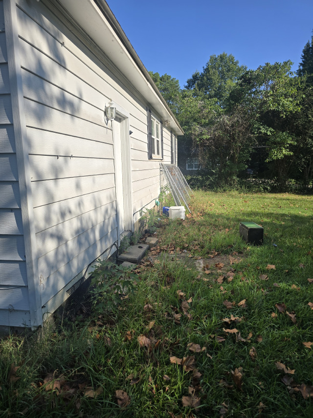 201 N Gray St: photo 3