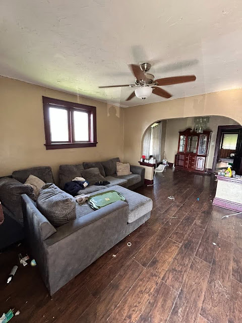 8401 N Broadway: photo 3