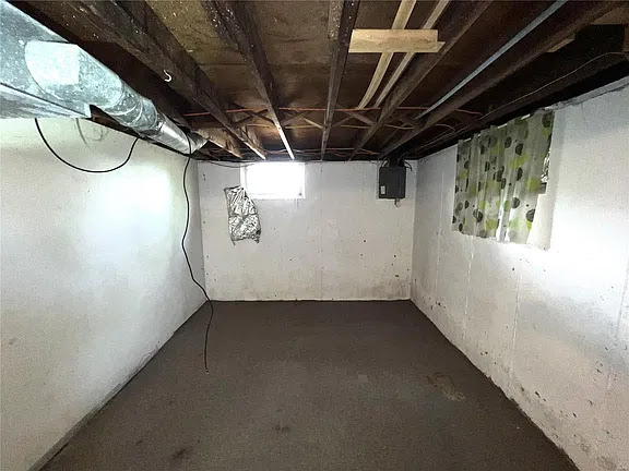 222 Grampian Rd: photo 14