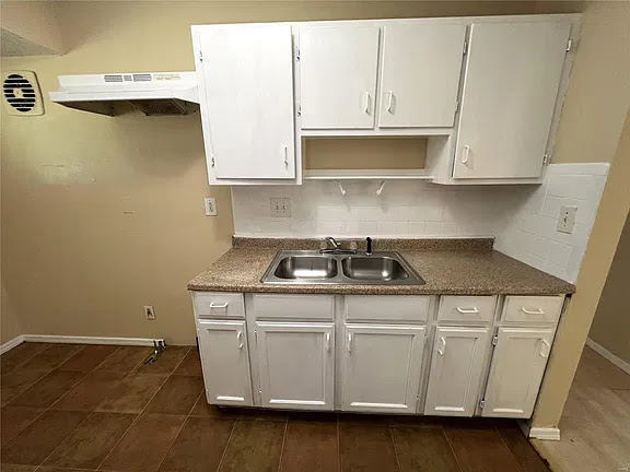222 Grampian Rd: photo 11