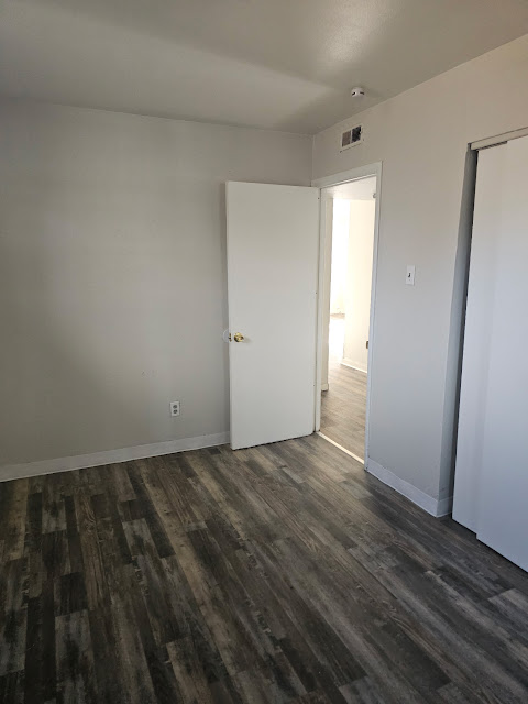 18 Violet Dr: photo 5