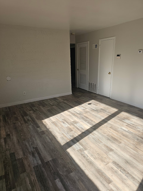 18 Violet Dr: photo 2