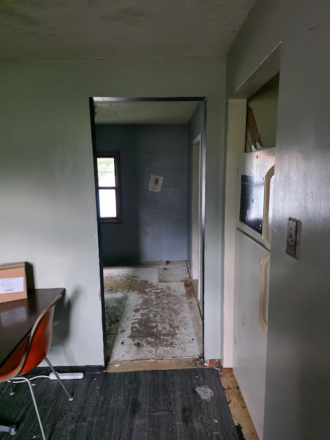 132 N 23rd Pl: photo 16