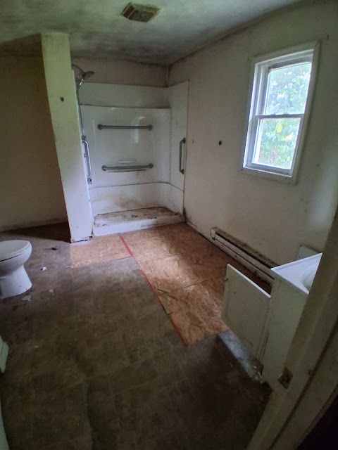 214 Pyle St: photo 16