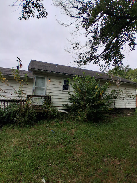 214 Pyle St: photo 4