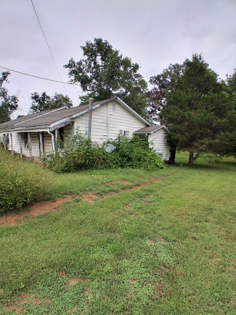 214 Pyle St: photo 17