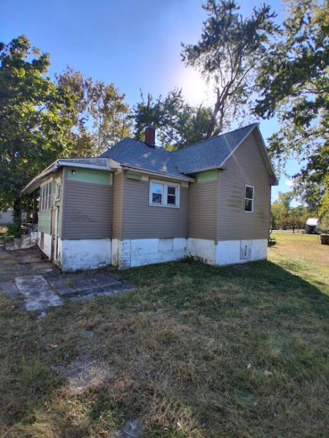 322 W Cole St: main photo