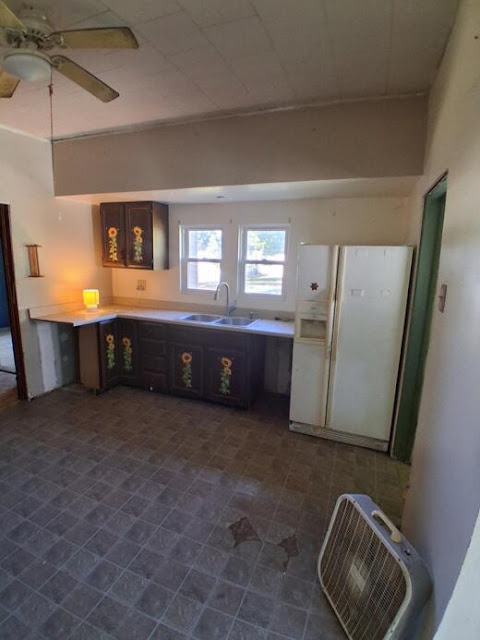 322 W Cole St: photo 4