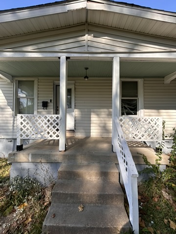 6211 Reichman Ave: photo 4
